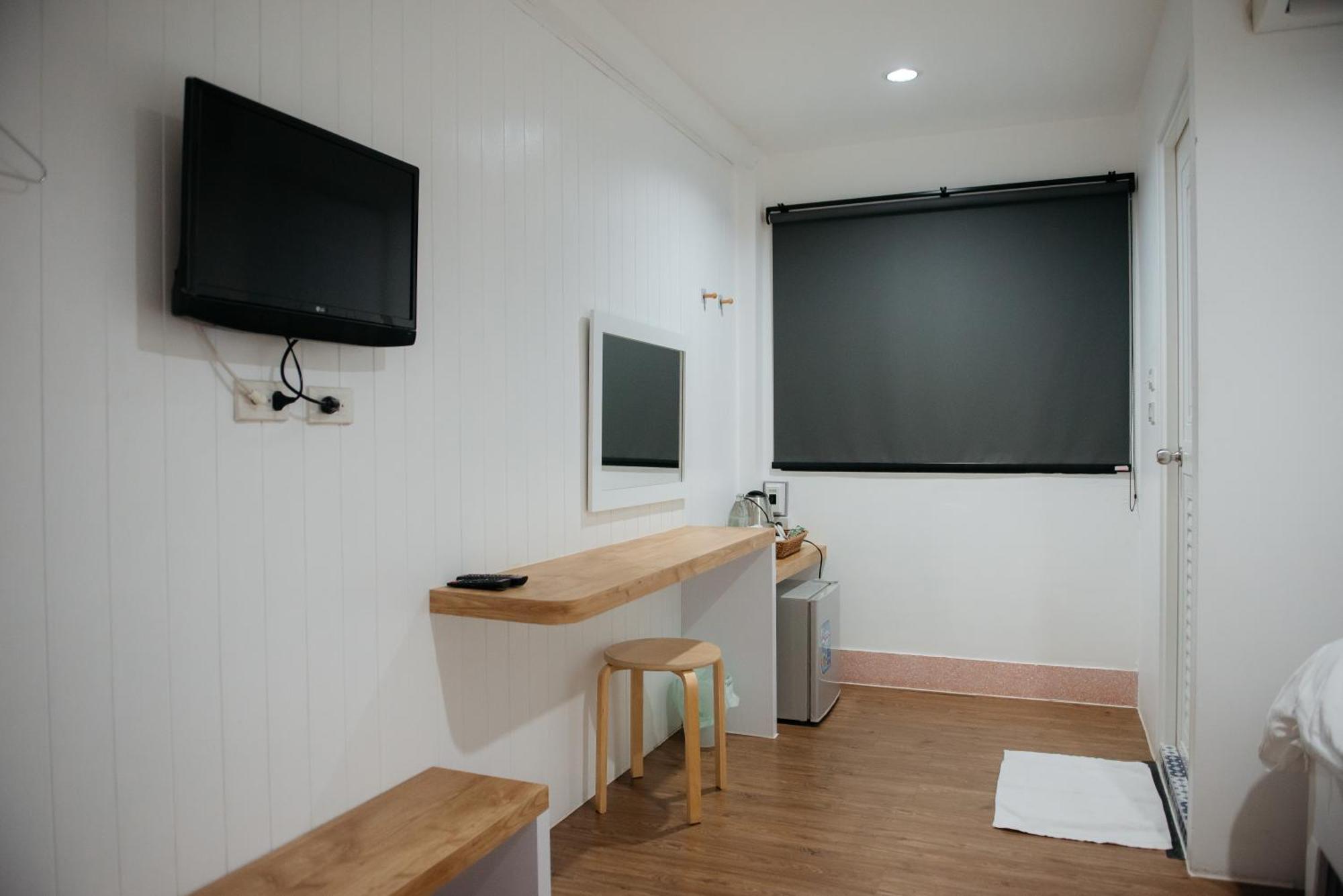 Lamoon Boutique Hotel Suphan Buri Bagian luar foto